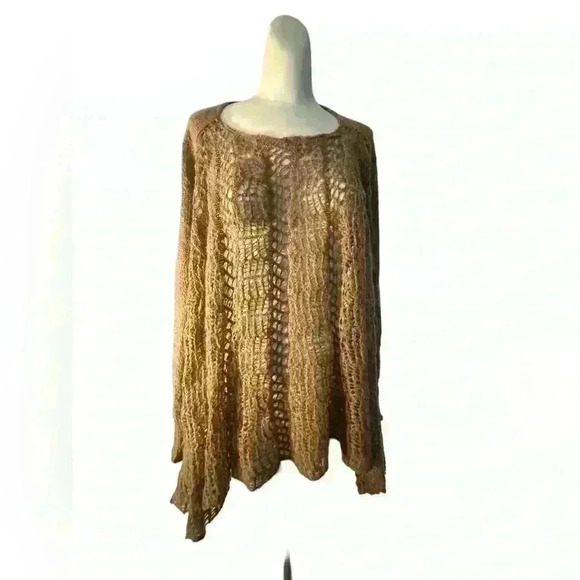 Open knit sweater perfect for layering - Picture 1 of 8
